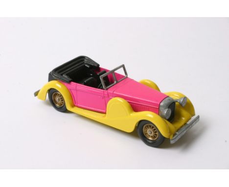 Matchbox Models of Yesteryear pre-production No.Y11-3 Lagonda Drophead Coupe 1938 - pink body, yellow chassis, gold wheels, u