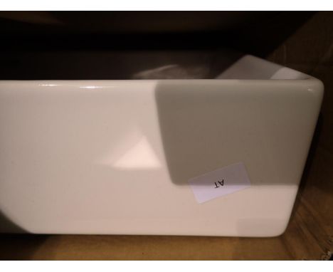 A large white ceramic bathroom sink, new. Not available for in-house P&amp;P, contact Paul O'Hea at Mailboxes on 01925 659133