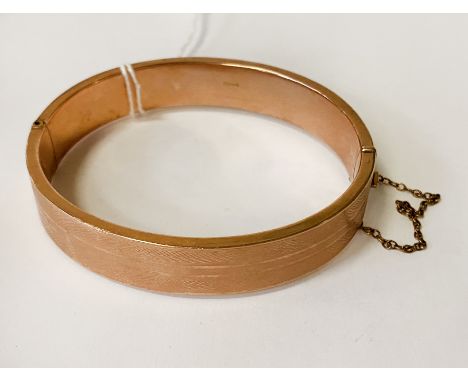 9CT GOLD BANGLE - APPROX 16.9 GRAMS