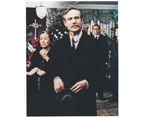 Actor, Joseph Wiseman signed 10x8 black and white photograph. Wiseman (May 15, 1918 October 19, 2009) was a Canadian American