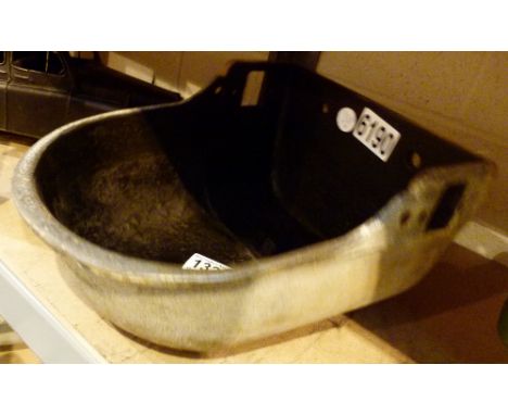 BIRD BATH. Bird bath / water trough  L - 20 cm 