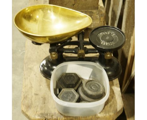 Pair of vintage Salter-style scales&nbsp;with weights, ceramic mixing bowls&nbsp;and two large ceramic platters&nbsp;
