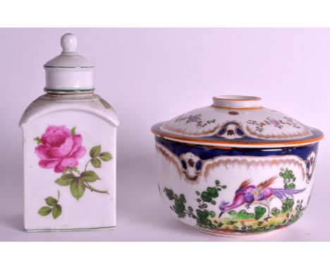 A 19TH CENTURY SAMSONS OF PARIS CIRCULAR BOWL AND COVER together with a French tea caddy & cover. (2)