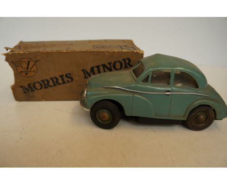 Vintage Morris minor electric model vehicle with original box - box tatty 