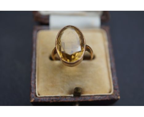 9ct Gold ring set with large citrine Size K.5