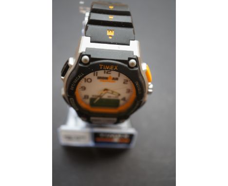 Gents Boxed timex Wristwatch currently ticking 
