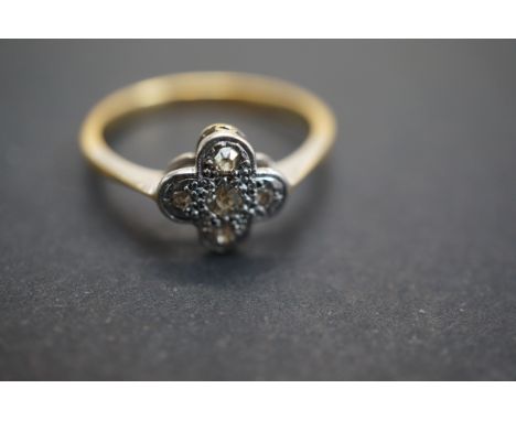 18ct Gold art deco diamond cluster ring Size Q 