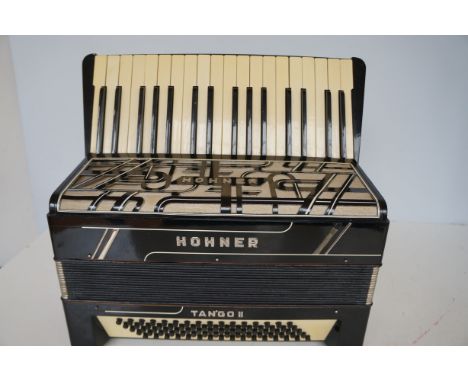 Hohner Tango II vintage accordion in fitted case (Deco design)