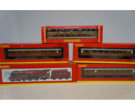 Hornby engine &amp; 4 carriages 