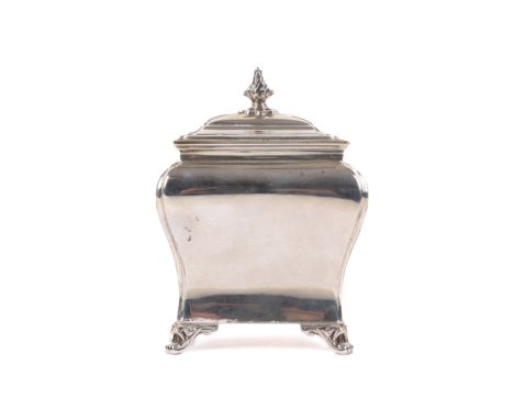 An early 20th century silver tea caddy. With a stepped, hinged lid, of slight waisted form, on scroll feet. Hallmarks for Hen