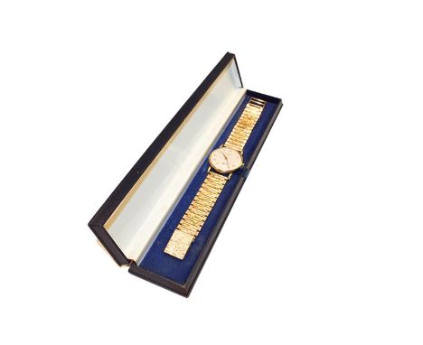 A 9 carat gold wristwatch signed Rotary, bracelet clasp with a 9 carat gold hallmark