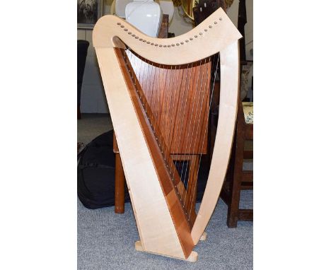 Modern small half-sized harp, with modern soft case and instruction book 