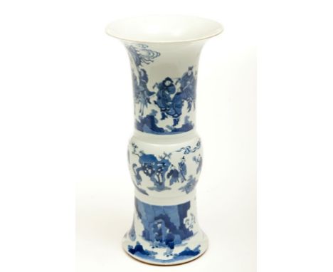 A CHINESE BLUE AND WHITE PORCELAIN GU-SHAPED PORCELAIN VASE, the trumpet-shaped neck painted with warriors, some on horseback