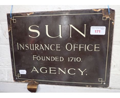 AN EARLY 20TH CENTURY ENAMEL SIGN, 'SUN INSURANCE OFFICE FOUNDED 1710 AGENCY' 30.5cm wide