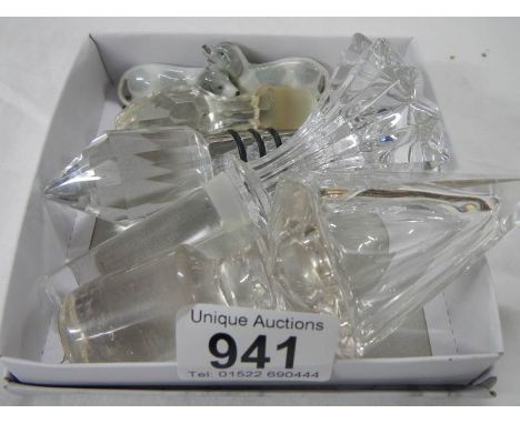 A quantity of decanter and bottle stoppers.