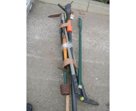 A good lot of garden tools. COLLECT ONLY.
