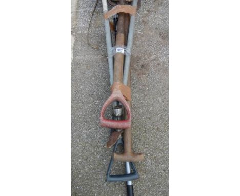 A good lot of garden tools. COLLECT ONLY.