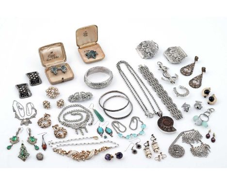 A selection of gold, silver and costume jewellery, including: a pair of cultured pearl earrings, with yellow gold screw back 