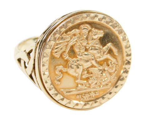 A 9ct gold St George Medal ring, size T, 3.8g.