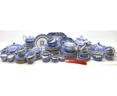 An extensive Copeland Spode Italian dinner and tea service, comprising six dinner plates, seven salad plates, fourteen desser