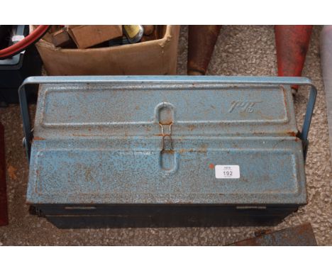 Metal tool box inc tools 
