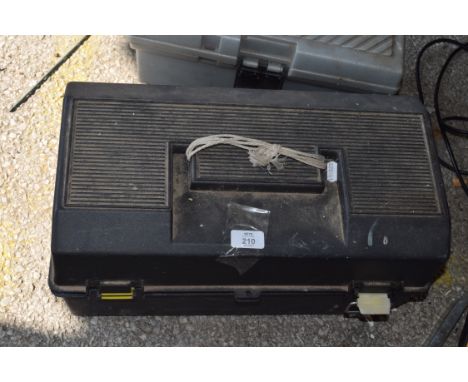 TOOLBOX CONTAINING TOOLS