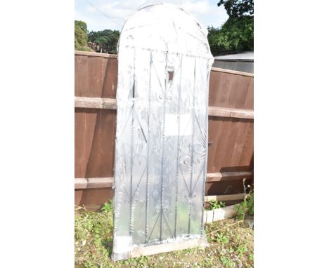 NEW, WRAPPED, UNOPENED METAL GARDEN GATE, WIDTH APPROX 70CM, HEIGHT 75CM 