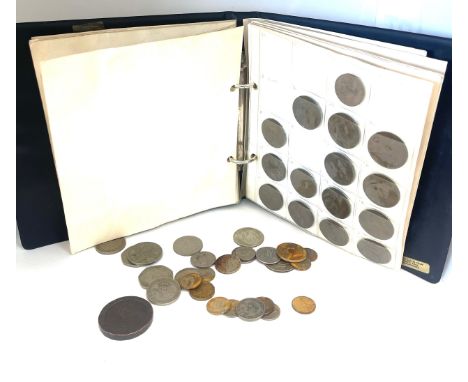 Large selection of vintage coins includes half crowns, shillings, cartwheel penny etc 