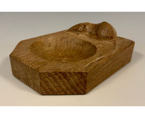 A Robert Mouseman Thompson carved oak ashtray, 10.3cm long. 