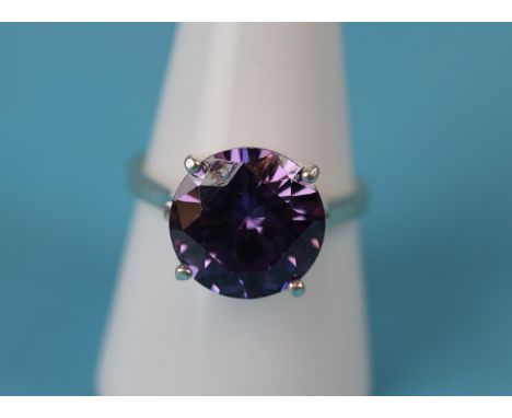 Silver &amp; amethyst set ring