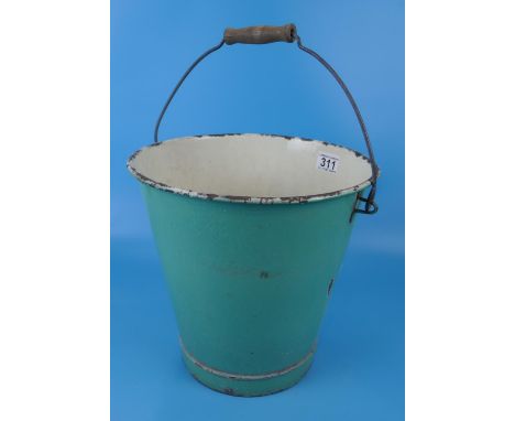 Enamel bucket