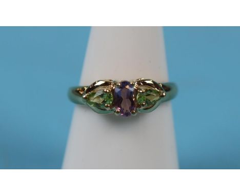 Gold amethyst &amp; peridot ring