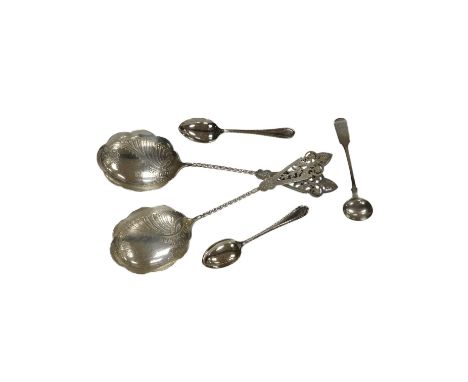 A pair of Edwardian silver serving spoons, Sheffield, 1901, 21.6cm and a quantity of assorted minor silver flatware. Conditio