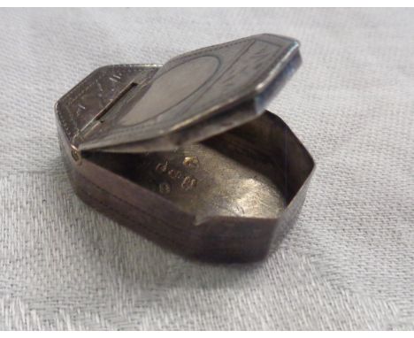 A Georgian silver patch box - 1796 Birmingham