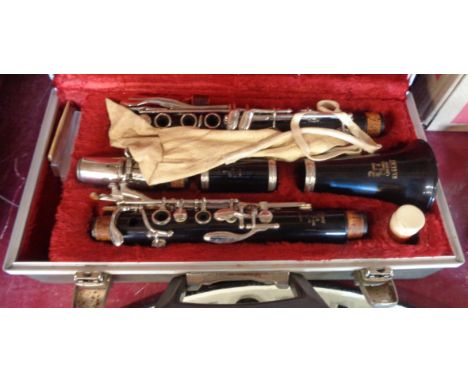 A cased Boosey &amp; Hawkes Regent clarinet