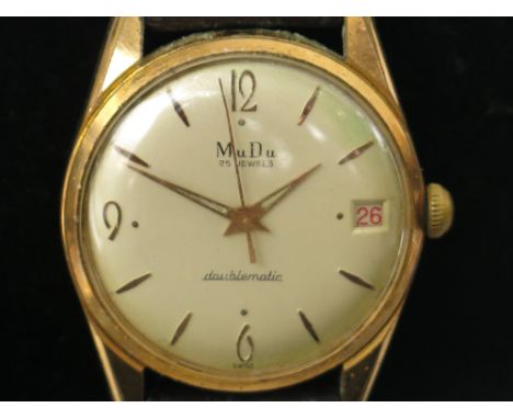 A gentleman's gold plated Mu Du, automatic wristwatch with 25 jewel movement, calendar aperture and sweep seconds the crocodi