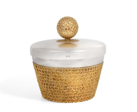 Stuart Devlin - A Parcel-Gilt Silver Ice Bucket, London 1972, the lift off cover with textured ball finial, the lower body wi