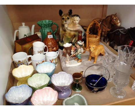 Contents to tray - 6 Maling dessert dishes, Sylvac golden retriever, pottery Alsatian and child, 3 pottery shire horses etc. 