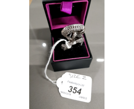 HALLMARKED SILVER ALIEN RING 30.7G SIZE Z