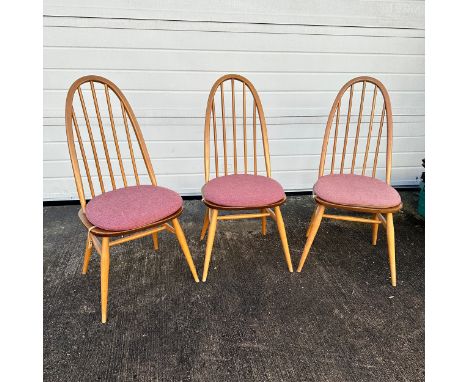 Ercol – a set of three Ercol 365 Quaker chairs. Each measure height 96cm, width 42cm, depth 42cm. (3)No significant wobble or