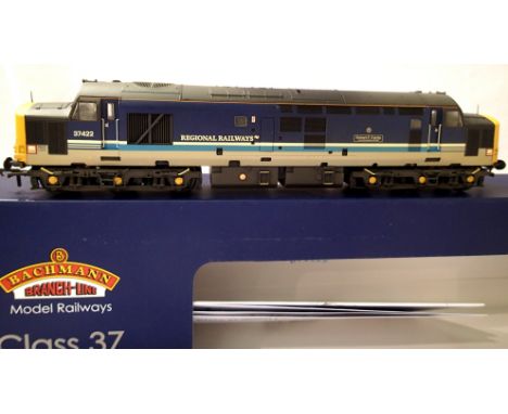 Bachmann 32-376A Class 37 Robert F Fairlie, BR Regional Railways (weathered) in near mint condition, boxed. P&amp;P Group 1 (