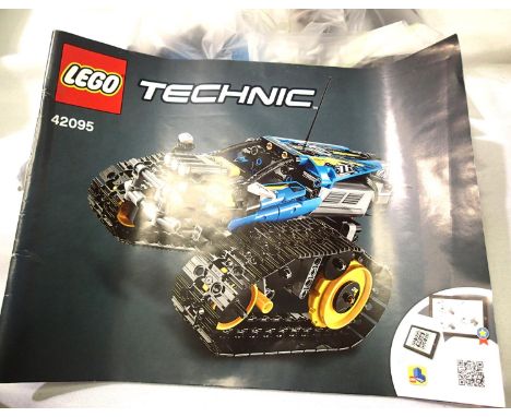 Lego 42095 Technic remote controlled Stunt Racer, unboxed. P&amp;P Group 1 (£14+VAT for the first lot and £1+VAT for subseque