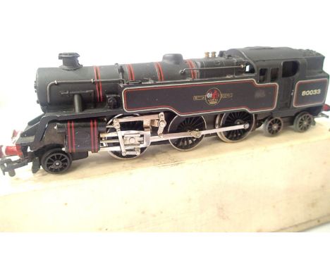 Wrenn 2.6.4 tank black 80033, requires motor/armature in very good condition, part boxed and a set of cylinders/motors. P&amp