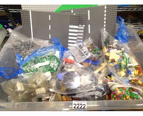 Box of assorted Lego parts including bases, roadway etc. P&amp;P Group 3 (£25+VAT for the first lot and £5+VAT for subsequent