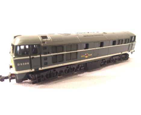 Lima N gauge Class 31 diesel BR Green, Late Crest D5509 in very good condition, missing one coupling, unboxed. P&amp;P Group 