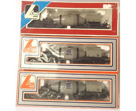 Three Lima OO scale bogie steel flask wagons. P&amp;P Group 1 (£14+VAT for the first lot and £1+VAT for subsequent lots) 