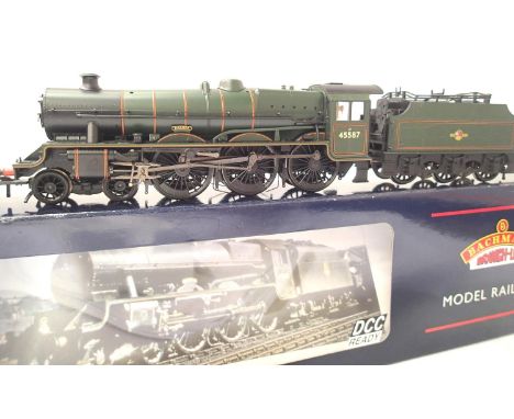 Bachmann 31-186 Jubilee Class Baroda 45587, BR Green, Late Crest in near mint condition, boxed. P&amp;P Group 1 (£14+VAT for 
