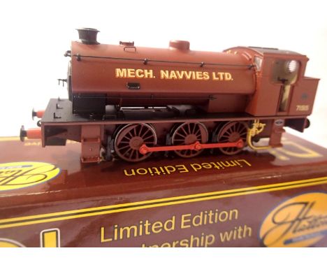 DJ Models J9402 Austerity Mechanical Navvies Maroon 71515 in near mint condition, boxed. P&amp;P Group 1 (£14+VAT for the fir