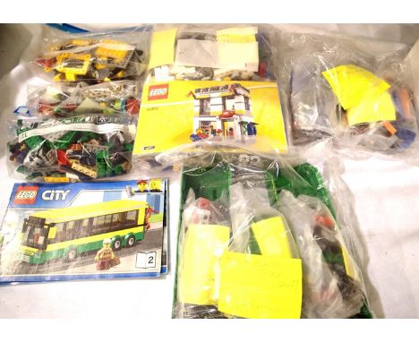 Lego 60154 Bus Depot, 40305 Lego Shop x2 (only one with instructions) 7998 Classic Truck and 60081 Pick Up, both missing inst