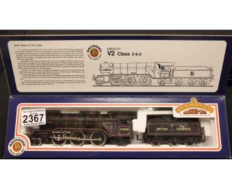 Bachmann 31-551 Class V2, Green Arrow, 60800, BR Black in excellent condition, boxed. P&amp;P Group 1 (£14+VAT for the first 